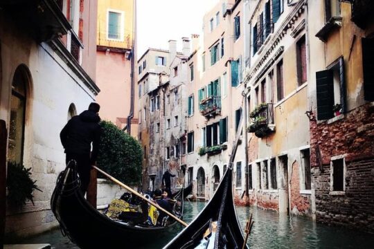 Switzerland, Italy, France 7-Day Taste of Europe Trip from Paris