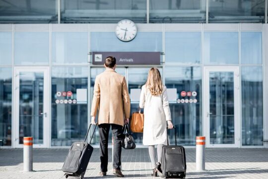 Liverpool Airport Transfer 1 to 10 Passengers One Way Transfer