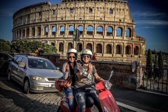 Vespa 125cc Rental in Rome