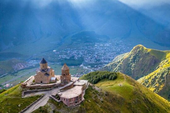 Shared Guided Tour in Kazbegi Gudauri and Ananuri
