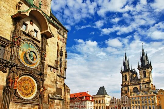 Best of Prague: Private City Walking Tour, Boat Cruise, and Typical Czech Lunch