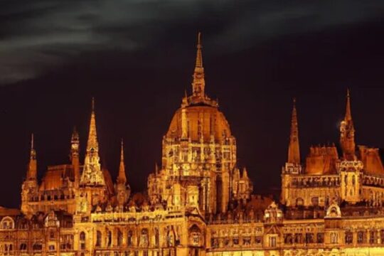 Interactive Mystery Hunt by The Parliament in Budapest
