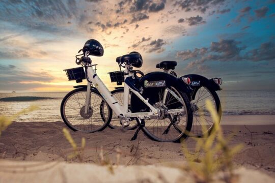 E-Bike Historical Sunset Tour in Fort James