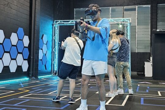 VR Experience in Brisbane | 30 Mins Fun | Pick Zombies or Aliens