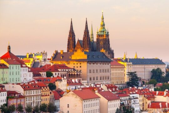 4 hours Private Tour in Prague