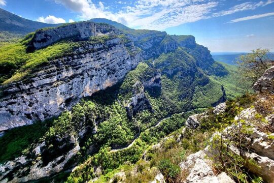 Private discovery of the hinterland of the Côte d'Azur