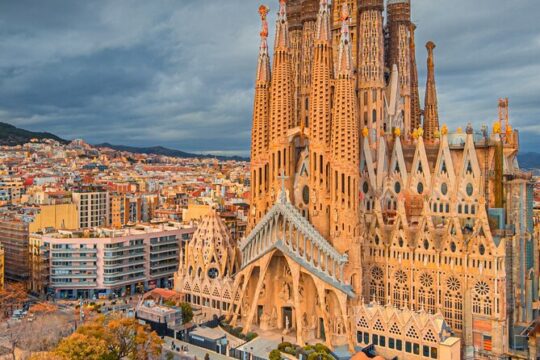 Barcelona La Sagrada Familia Entry Ticket With Audio Guide