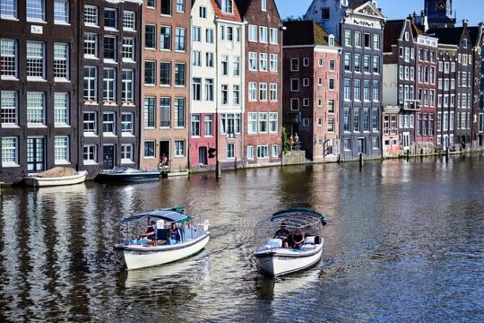 Discovering the Canal District: 1.5 Hours on the Water