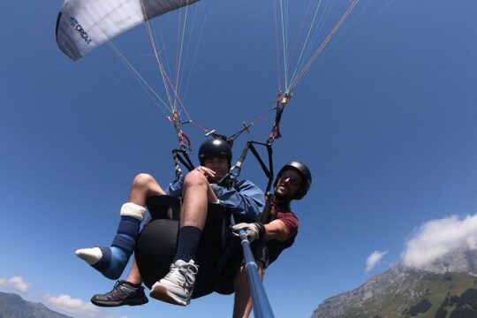 30-minute Tandem flight from the Top of Brunni