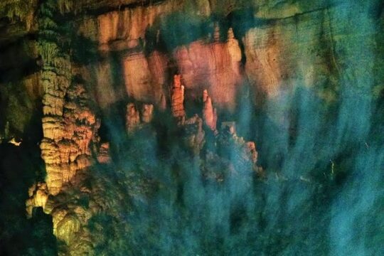 Tour to Tskaltubo Resort from Tbilisi (Prometheus Cave, Park, Museum, Bathhouse)