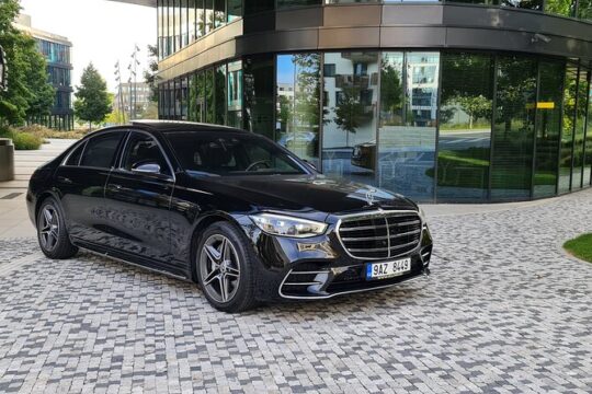 FRANKFURT by luxury Mercedes E /Mercedes S /Mercedes V / Sprinter
