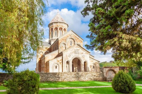 Private Tour From Tbilisi to Kakheti Sighnaghi with Wine Tasting