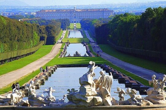 Private Guided Tour to the Royal Palace of Caserta and Pompeii from Rome