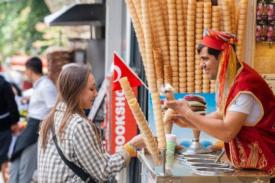 The Food Walking Tour in Istanbul - Guided in Spanish or English