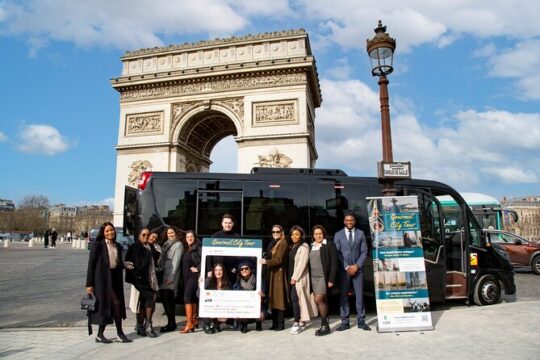 4-hour Gourmet and Guided Excursion in Paris in a Luxury Minibus