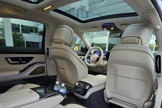 Private transfer Zurich Airport to Lugano (1-3 persons)