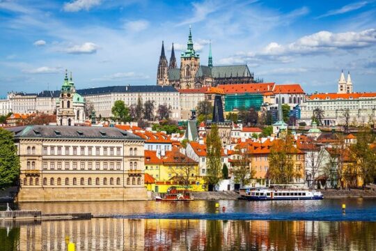 Departure Private Transfer from Prague City to Prague Airport PRG in Car/Van