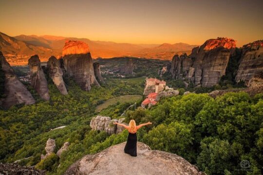 METEORA - 2 Days by Train from Thessaloniki - including 2 Guided Meteora tours - Daily