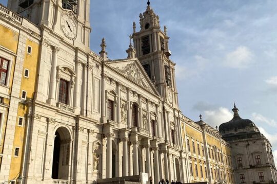 Private: Ericeira and Mafra Tour departing from Sintra