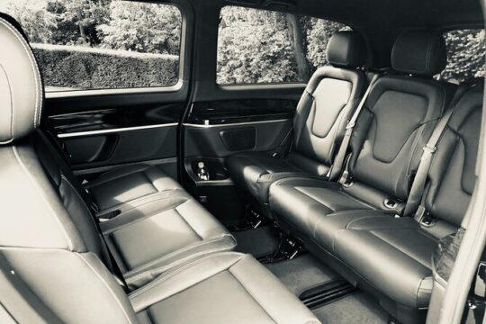 Private airport shuttle in Champagne (group price)