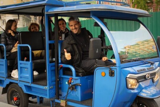Discover Madrid aboard an electric Tuk Tuk
