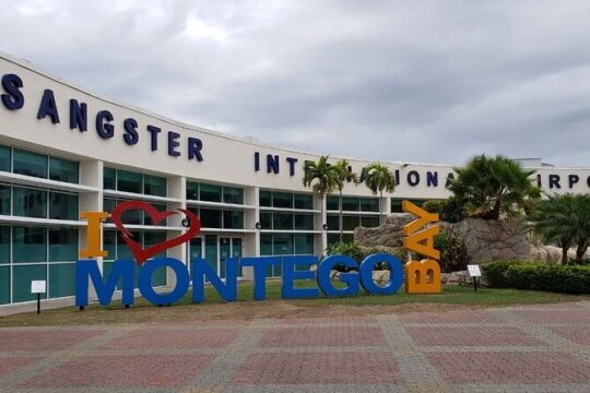 Private Montego Bay Airport/Port Transfer To Hotel in MontegoBay.