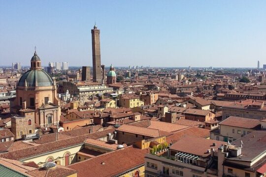 Bologna Private Walk Tour With A Professional Guide