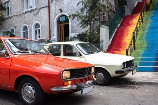 RedPatrol Bucharest of the Contrasts Tour with a Romanian Classic Car