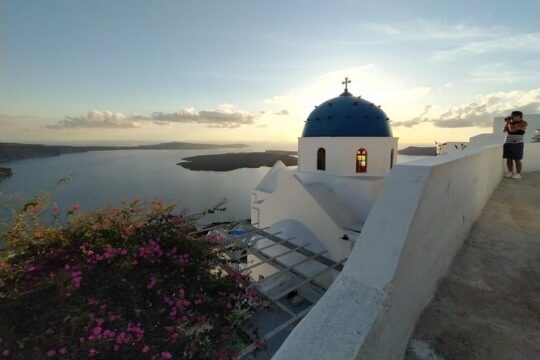 Transfer from Oia to Fira and Airport