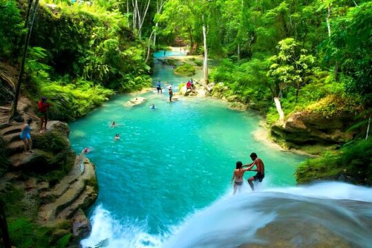 Half-Day Blue Hole Tour with Pick-up in Ocho Rios