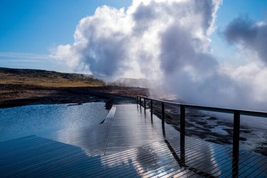 Iceland's Gunnuhver: Fire Land Tour