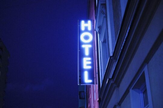 Private Sheffield Robin Hood Departure Transfer - Hotel/Accommodation to Airport