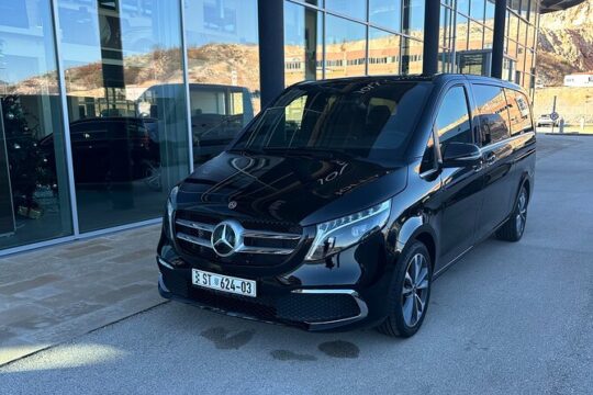 Private transfer from Split airport to Split, 1-7 person