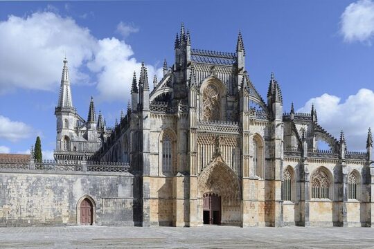Fatima Tour, Batalha, Nazare and Obidos