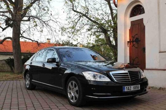 1-way private transfer Prague to Berlin - Mercedes Benz - up to 7 passengers