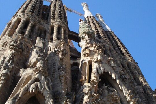 Barcelona Highlights Self guided scavenger hunt and Walking Tour