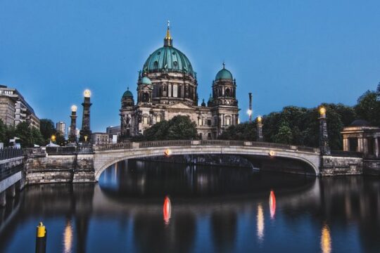 Private Berlin WWII and Cold War History Tour with Local Expert Guide
