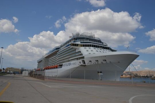 Piraeus harbour transfer Το Athens airport