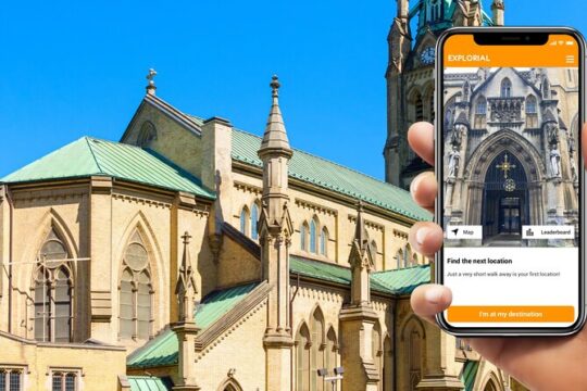 Toronto Scavenger Hunt and Sights Self-Guided Tour