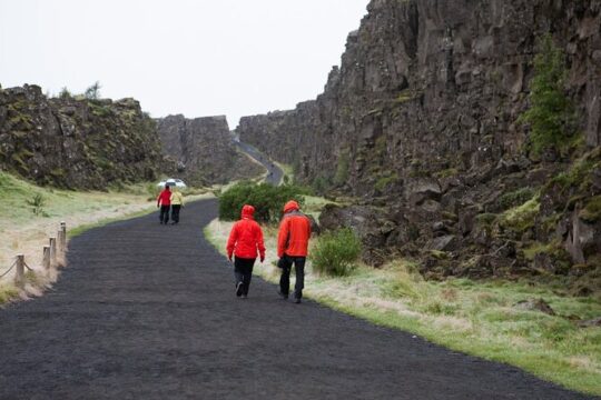 Small Group Golden Circle a Kerid Crater and Fridheimar Tour