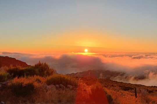 Half day Tour From 0 To 1818 Meters To Pico Do Arieiro Sunrise