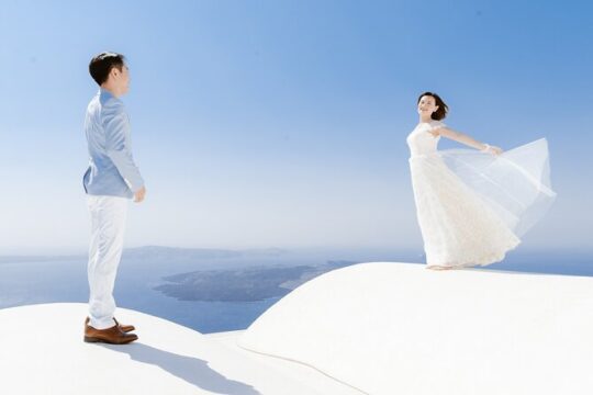 Santorini Photoshoot With Private Personal Photographer