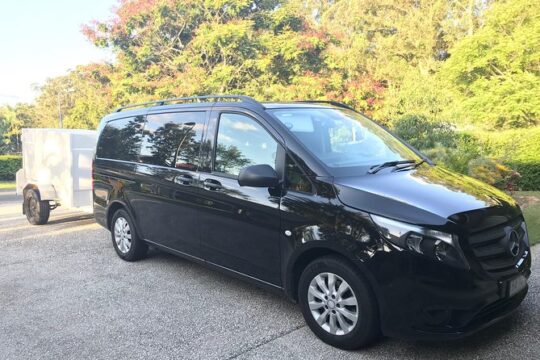 Private Transfer from Noosa to Sunshine Coast Airport 7 seater