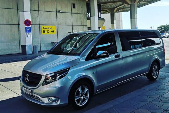 From Krakow to Praha Airport Private Transfer