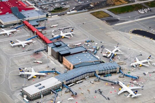 Private Airport Transfer from Reykjavik