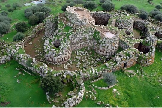 Tour Nuraghe Arrubiu Santa Vittoria and Pranu Muttedu