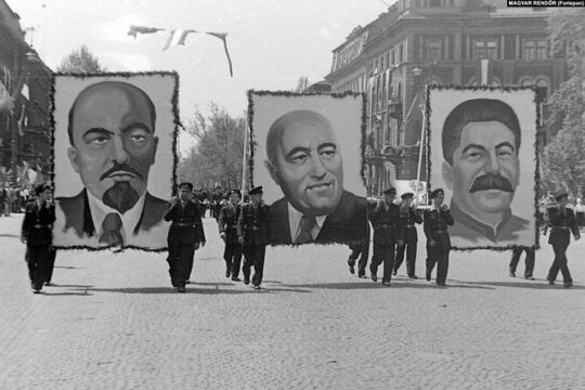 "Life Under Communism" with House of Terror or Statue Park opt.