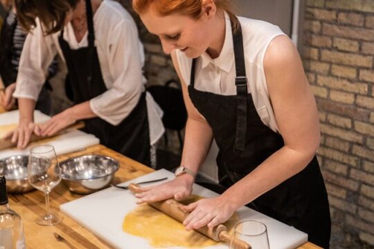 Kitchen of Mamma: Basic Pasta Cooking Class in Rome