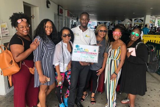 Montego Bay Airport Taxi to Grand Palladium Lady Hamilton Ja
