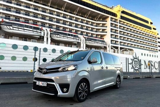 Private Transfer from Reykjavik to Keflavik Airport